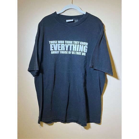 Vintage Urban up Black Those Who Think They Know Everything T-shirt - Picture 1 of 3